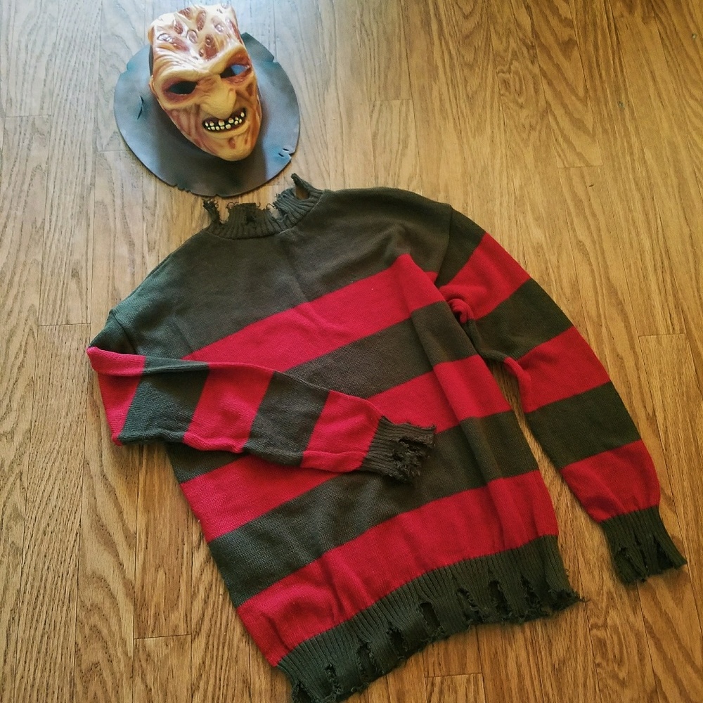 Costume
